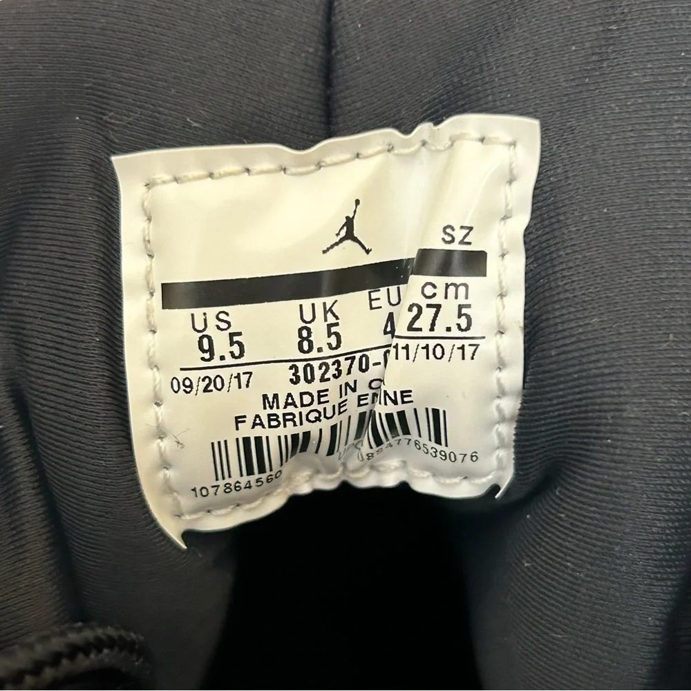 Air Jordan 9 Retro ‘Bred’ Sneakers